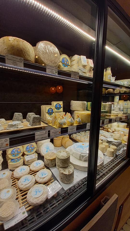 La Boîte aux Fromages - Crèmerie Fromagerie Bar à fromages Petite Epicerie fine aux Moutiers-en-Retz 3