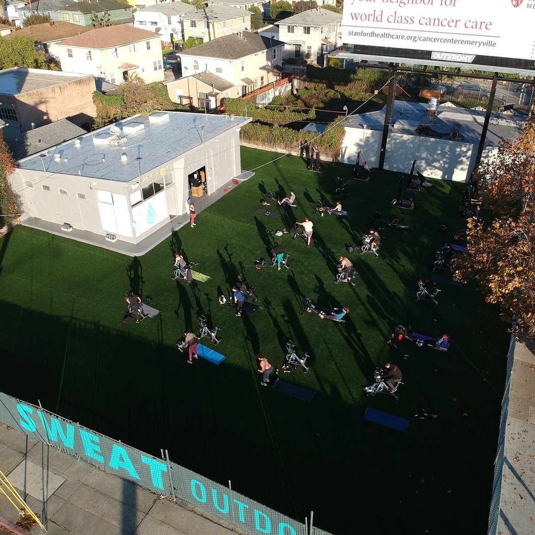 Sweat • Outdoor HIIT Gym 2