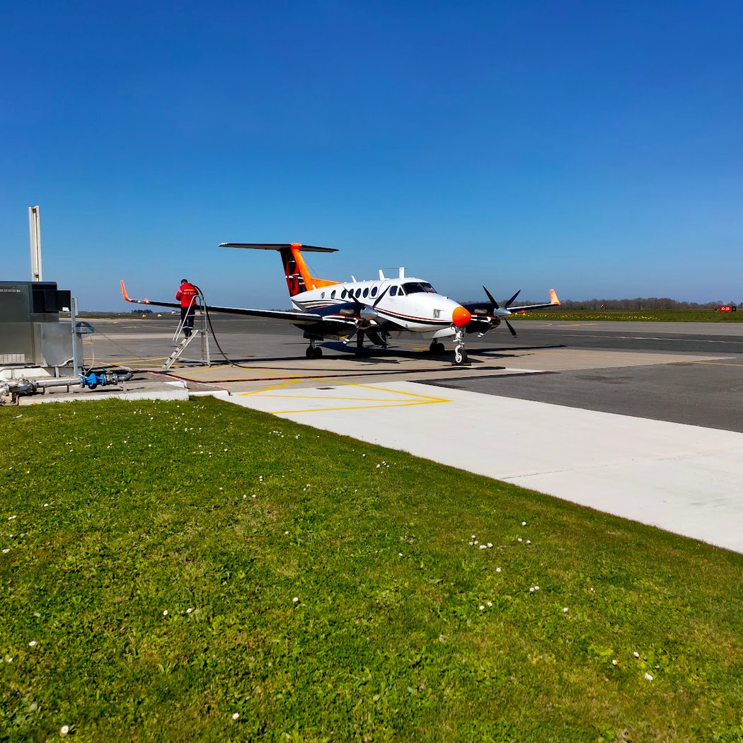 Les Ajoncs Airport 3