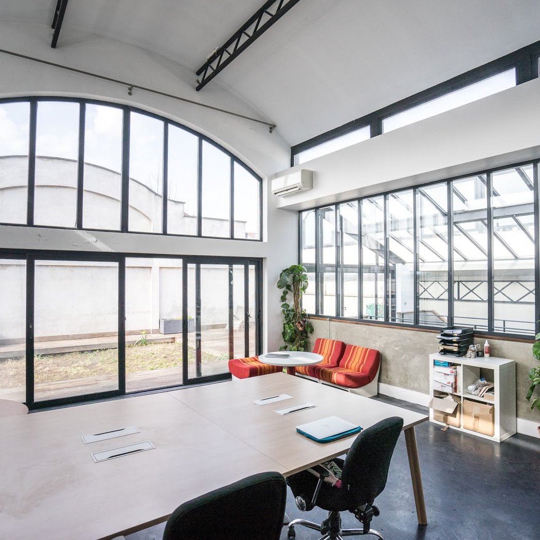 La Piscine Studio – Espace évènementiel, tournages et shootings, salles de montage et d'étalonnage, bureaux à louer. 2