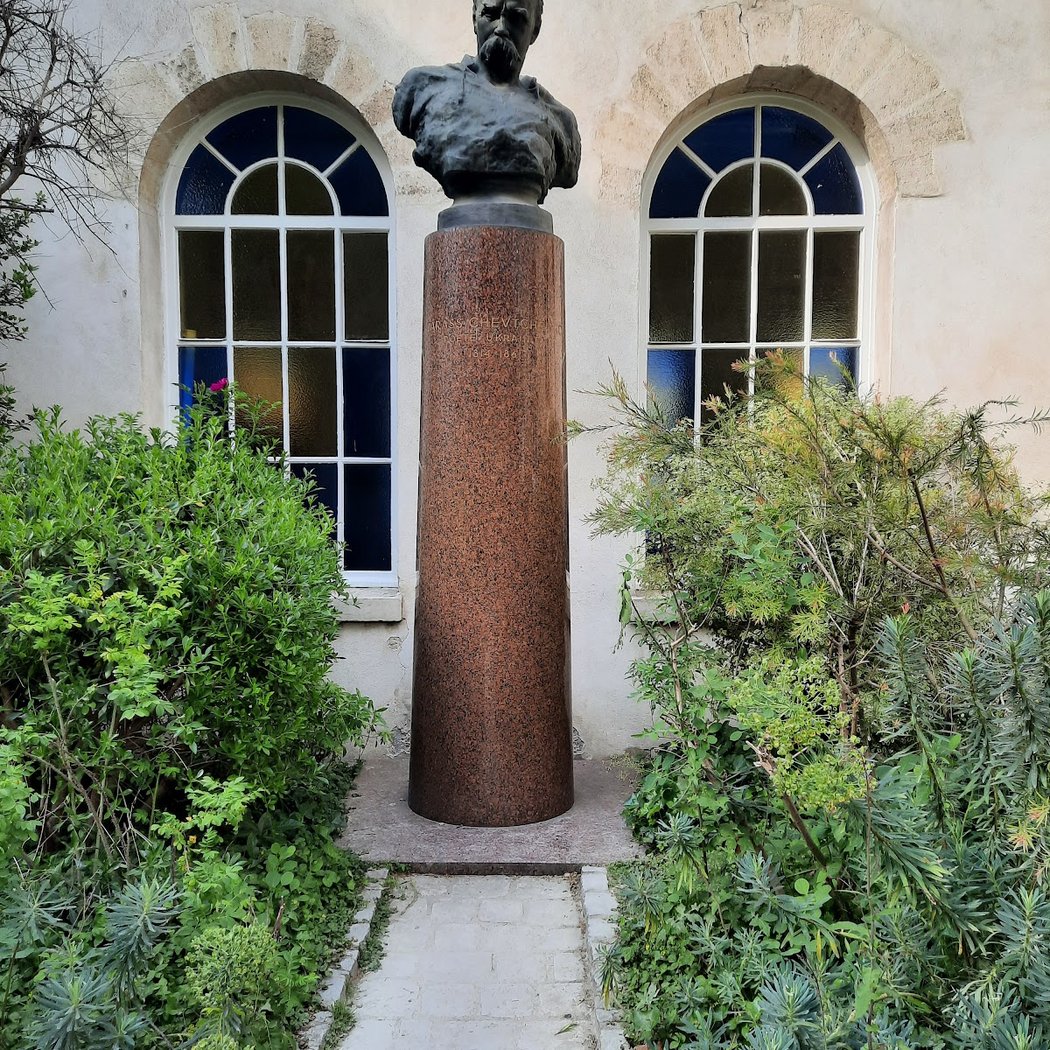 Square Taras-Chevtchenko 2