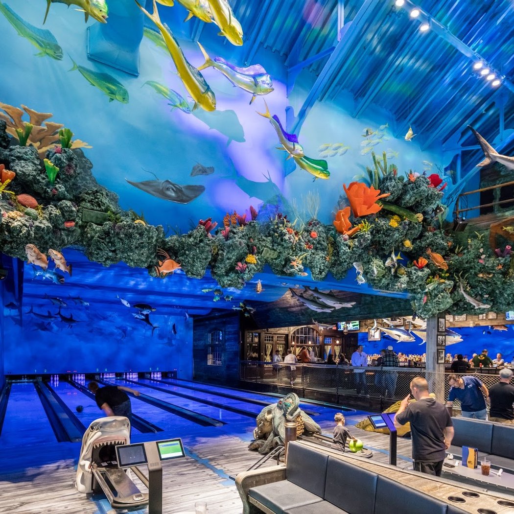 Uncle Buck's Fish Bowl and Grill 1