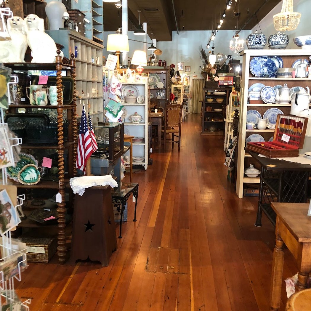 Yankee Girl Antiques 3