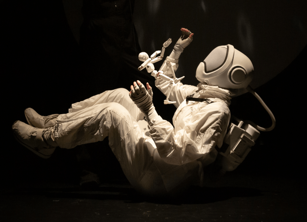 School Day Performance for Grades 1-8 Marooned! A Space Comedy 1