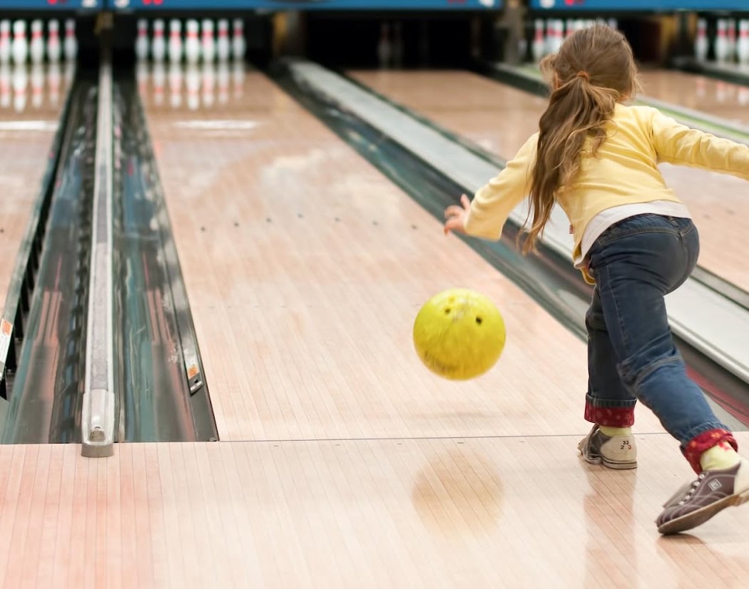 Fun Park Valence - Bowling - Karaoké - Quizz boxing - Billard américain 1