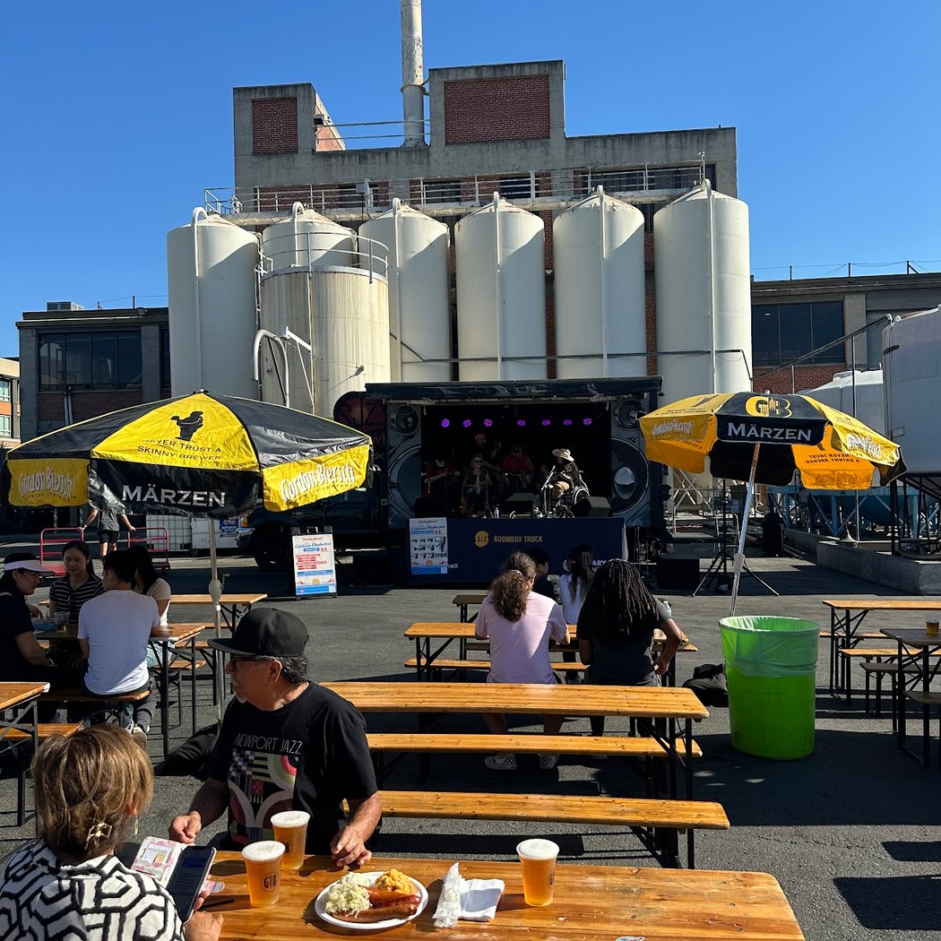 Gordon Biersch Night Market 1