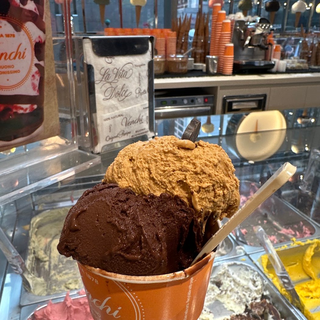 Venchi Chocolate & Gelato 7th Avenue 3