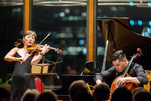 Free Saturday Concerts at Bargemusic