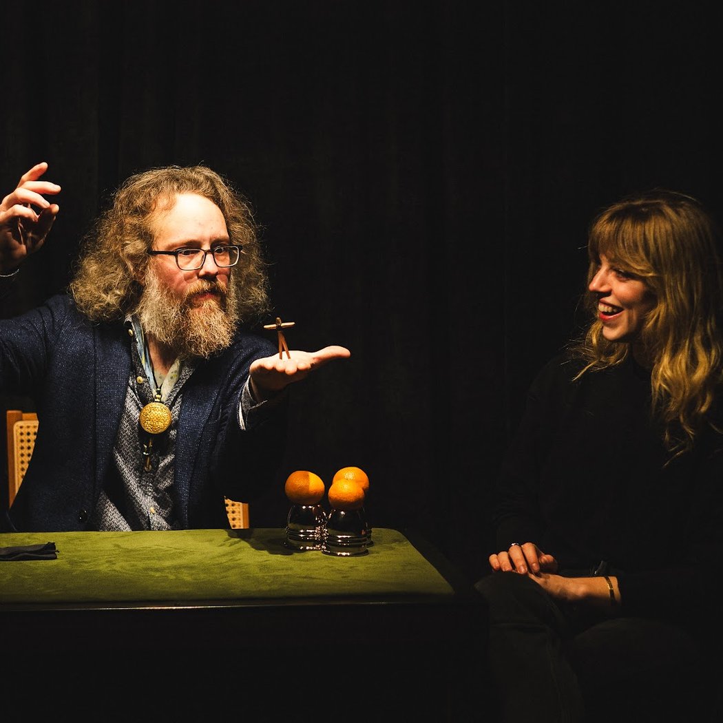 Séance or Scam? 1