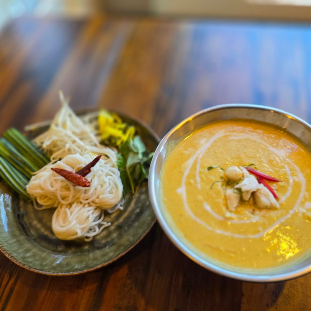 Samuthr Thai Restaurant