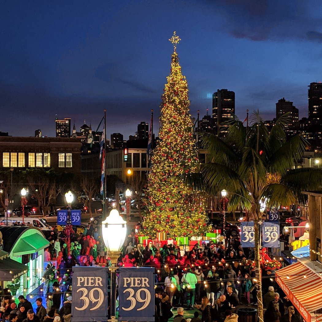 Holiday Celebration at PIER 39 2