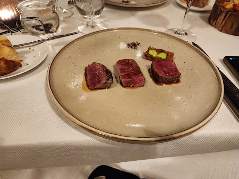 RESTAURANT PAGES 3