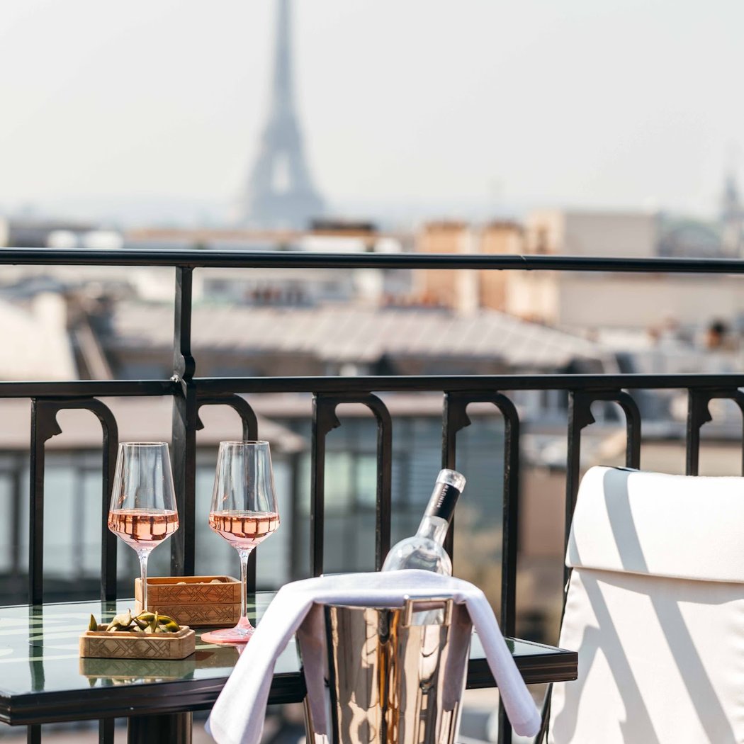 Bar à tacos sur le rooftop de l'hôtel Kimpton Saint-Honoré 1