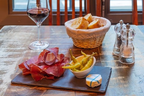 Bistro Djougo 1