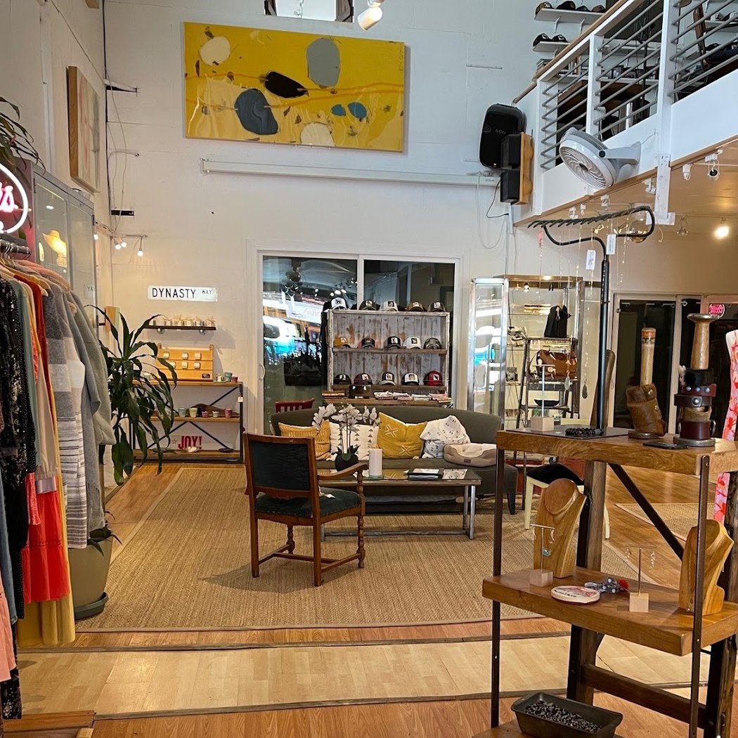 Holiday Sip & Shop 3