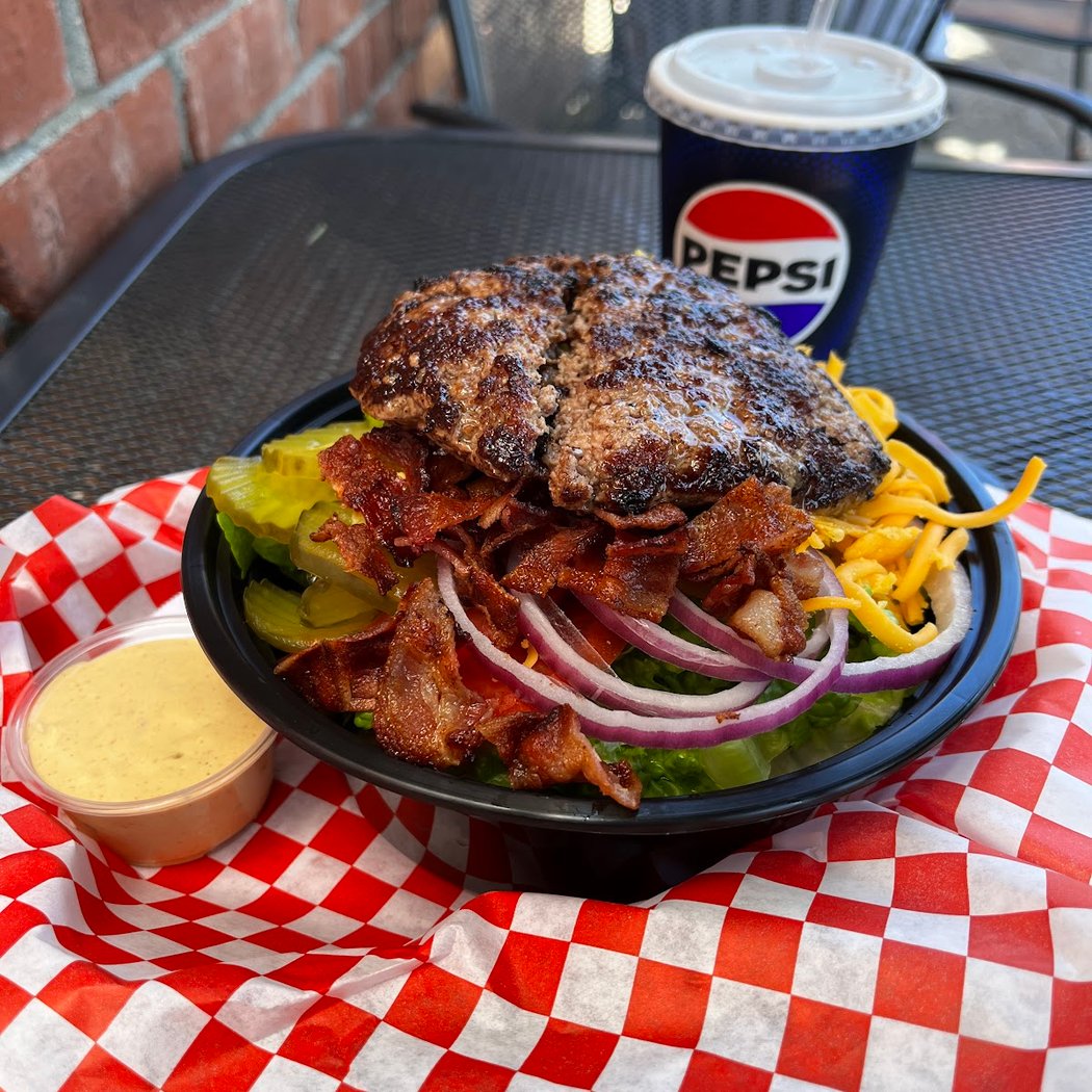 Char’s burger 1