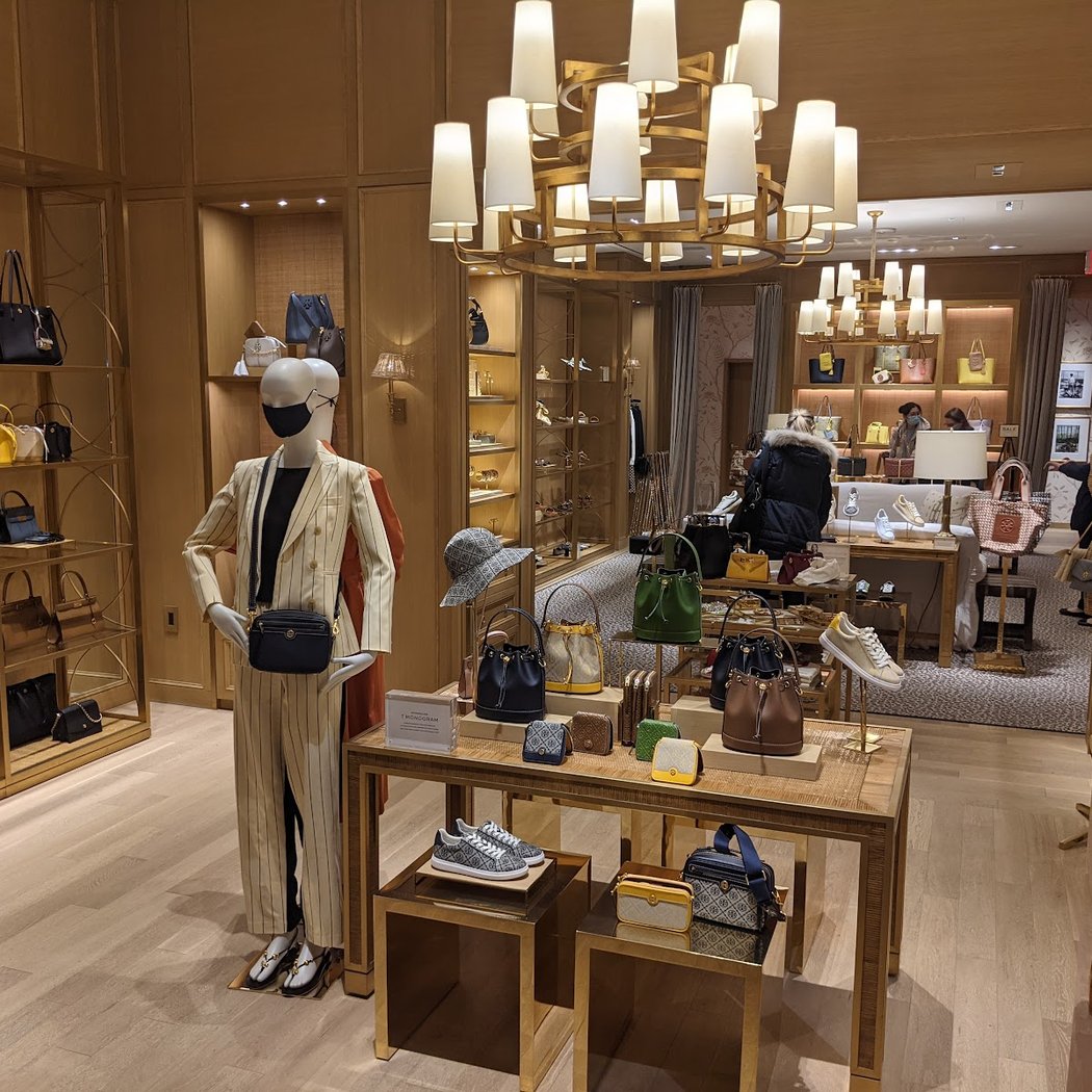 Tory Burch 3