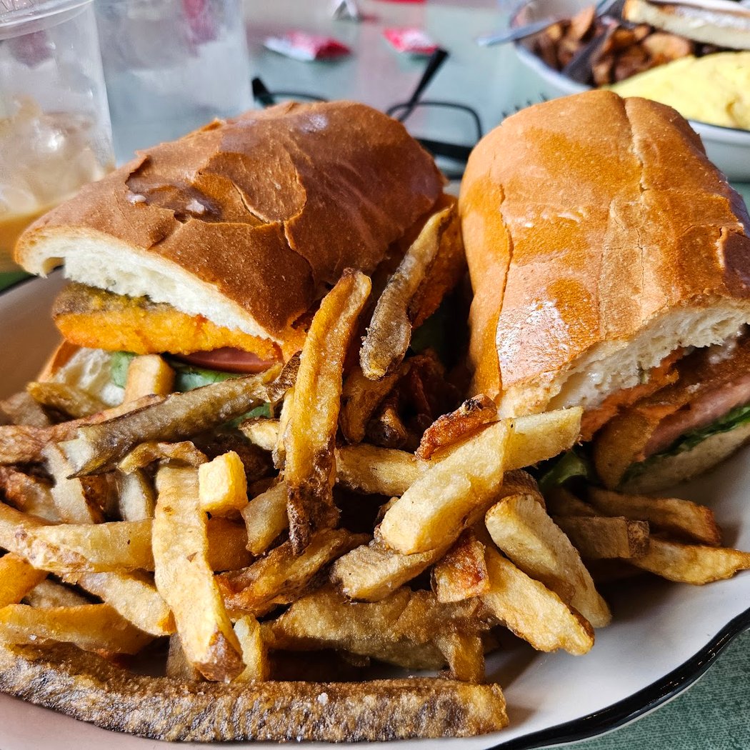 Phoenicia Diner 3