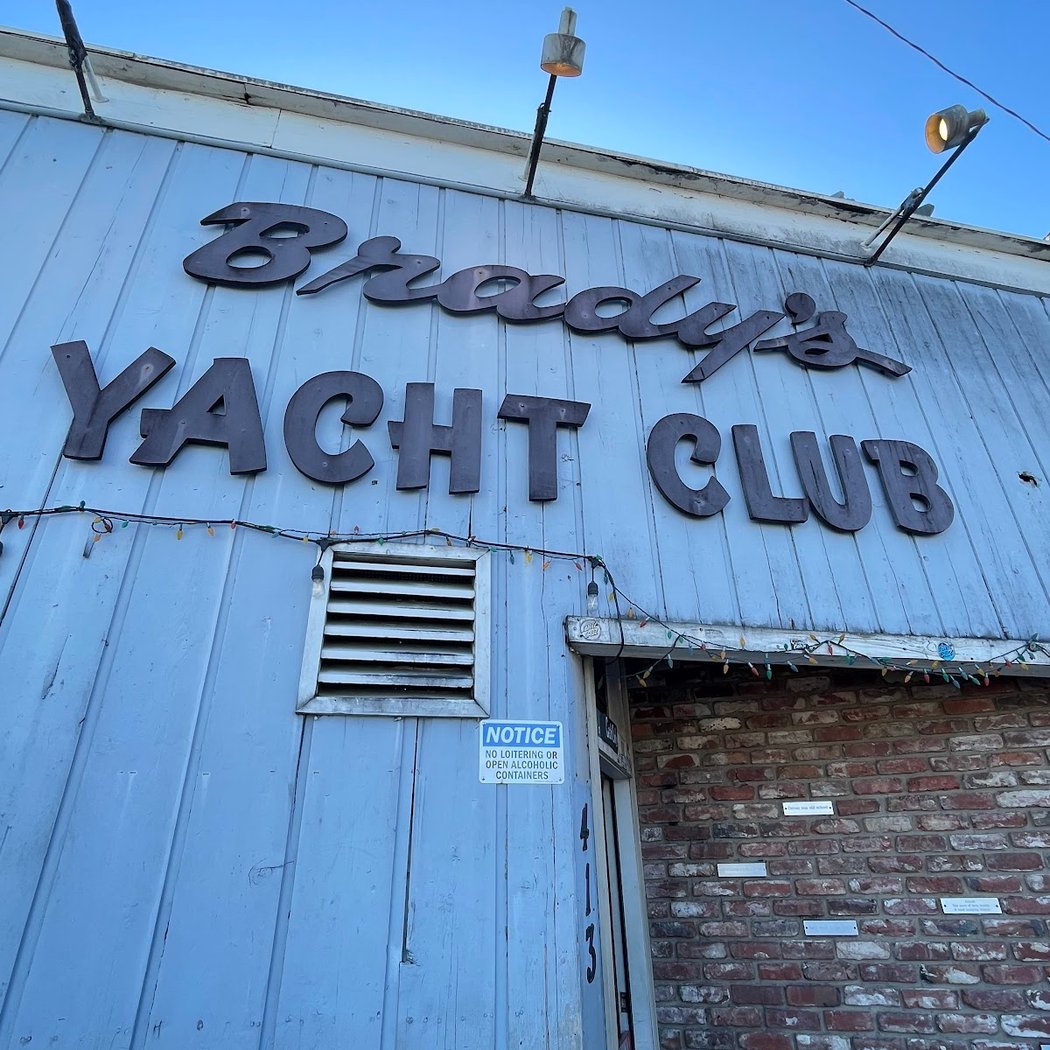 Brady's Yacht Club 2