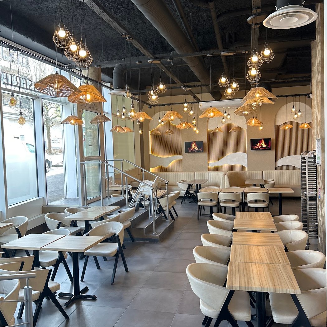 DY'ONE Coffee Restaurant 1