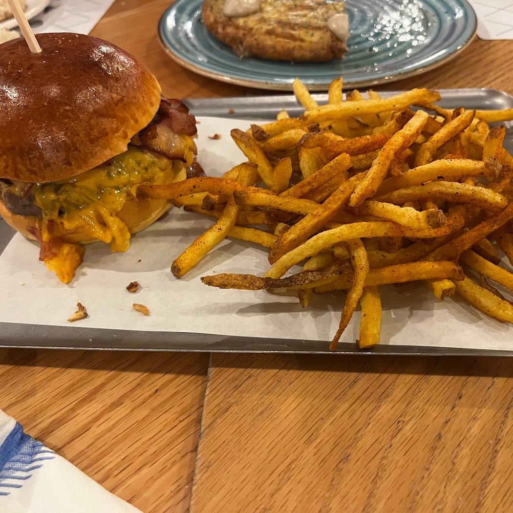 Restaurante La Antojería - Felipe II 3