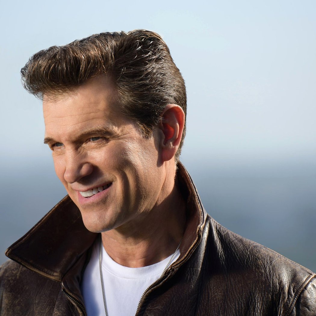 Chris Isaak Concert 1