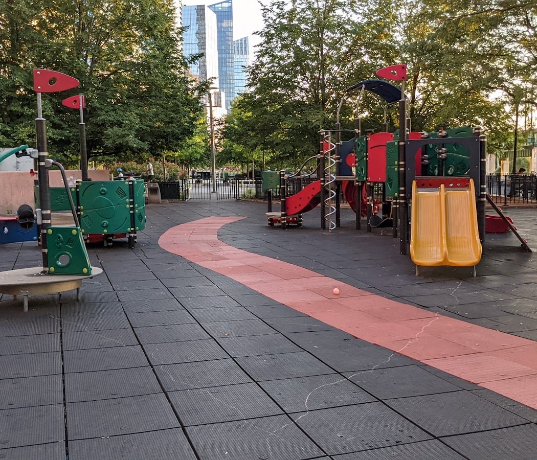 Little Engine Playground 2