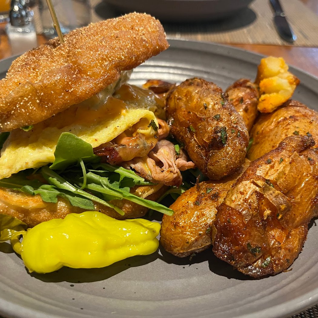 BANK Café and Bar 4