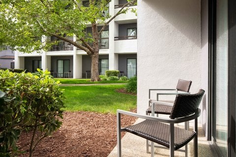 Courtyard by Marriott San Francisco Airport 2