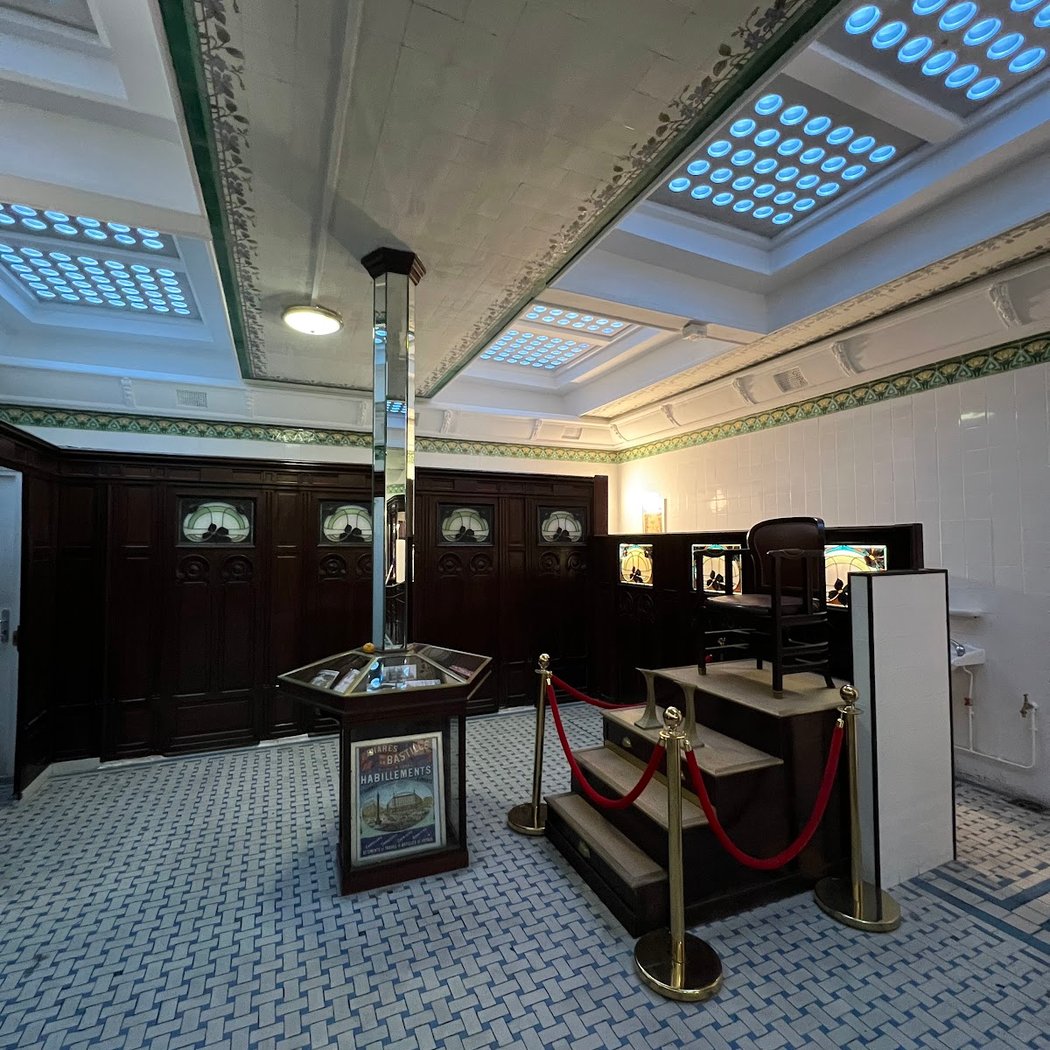Lavatory Madeleine 3