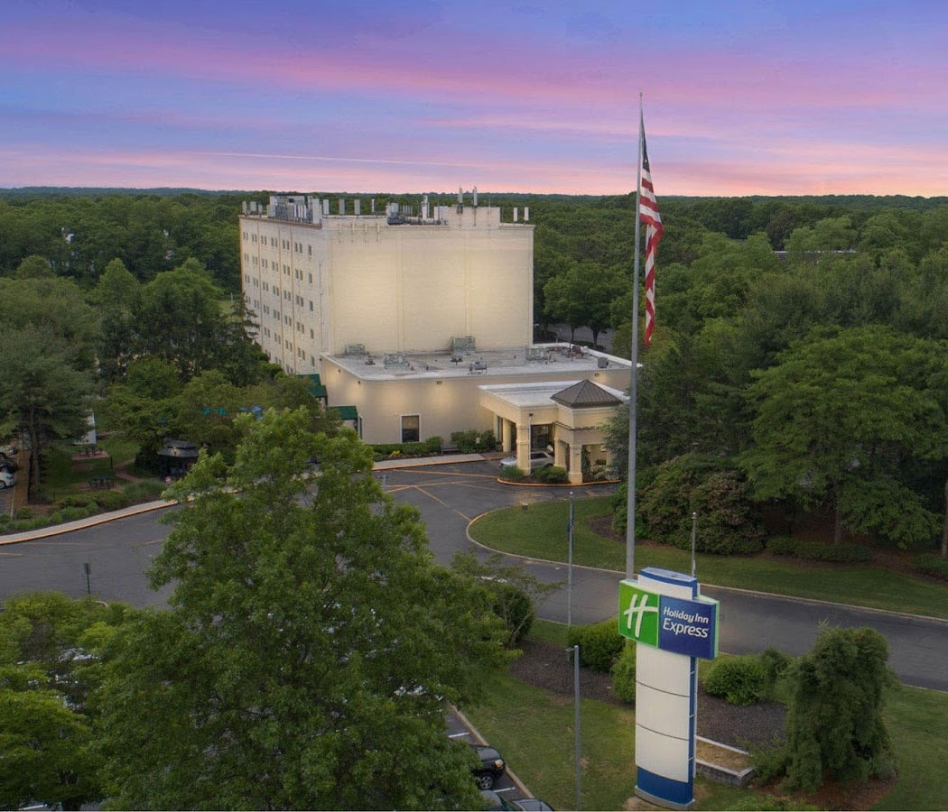 Holiday Inn Express Stony Brook-Long Island by IHG 2