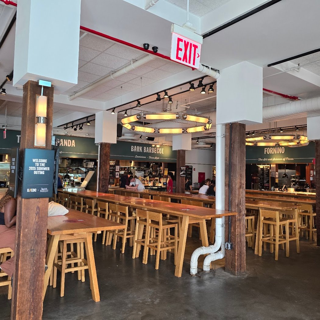 FAD Market Holiday Pop-up 5