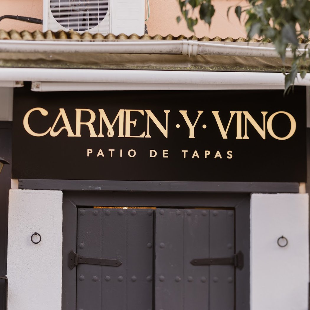 Carmen y Vino - Patio de tapas 2