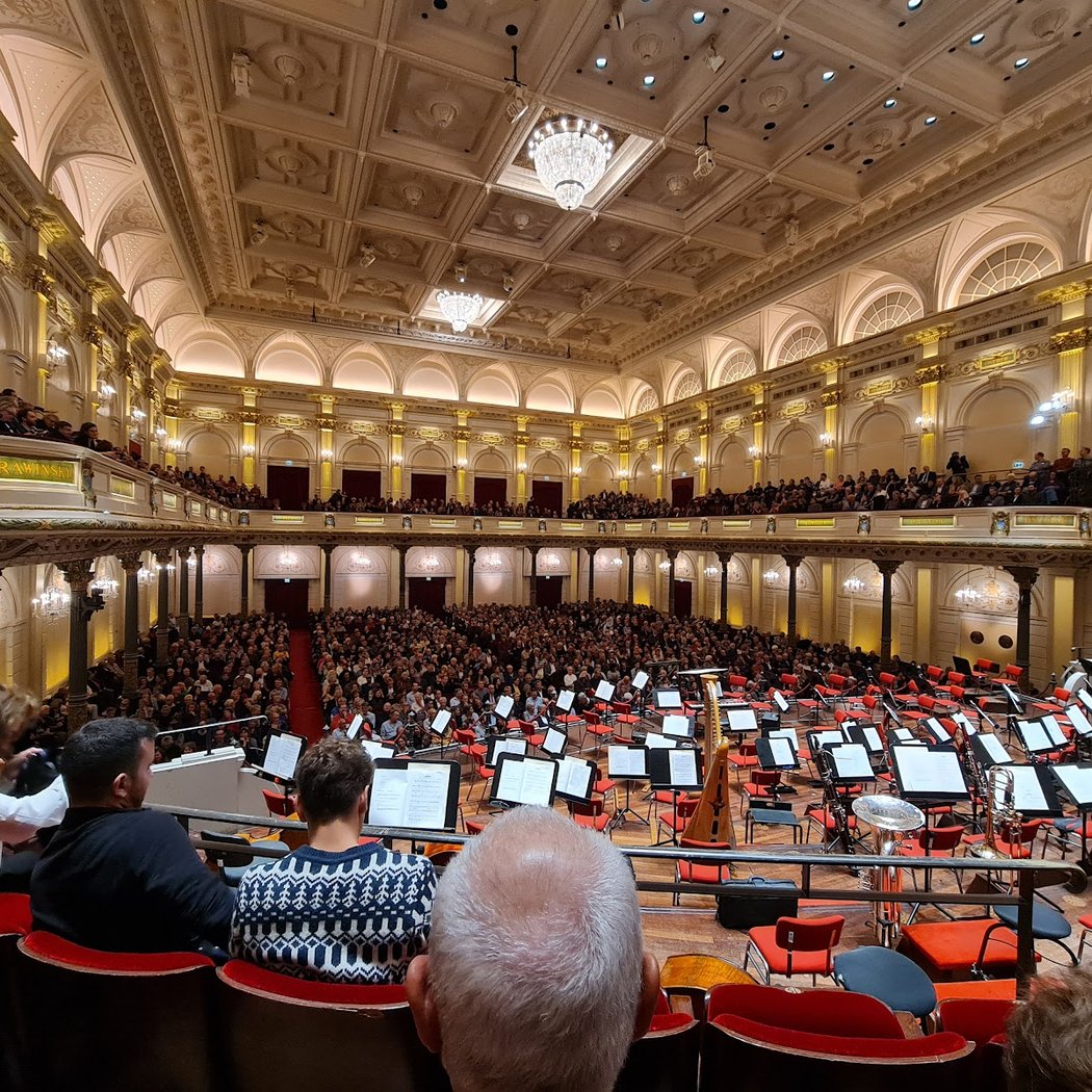 Lucie Horsch & Concertgebouw Chamber Orchestra: Bach 5