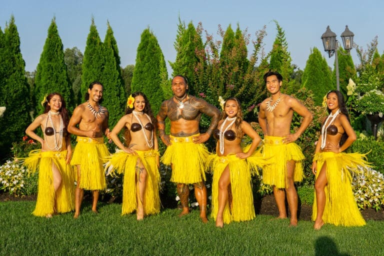 Luau With Friends 2