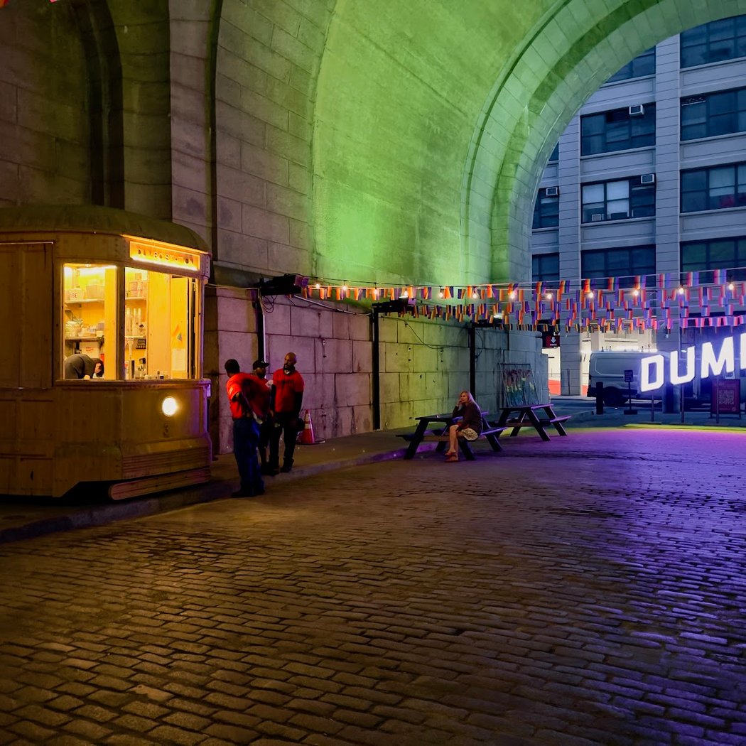 Dumbo Station 3
