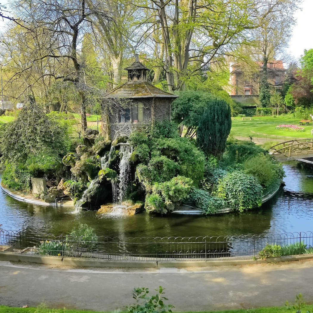 Square Voyer d’Argenson 1