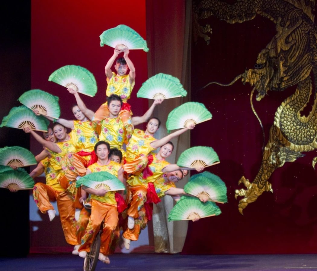 Breathtaking stunts, acrobatics and traditional Chinese artistry 1