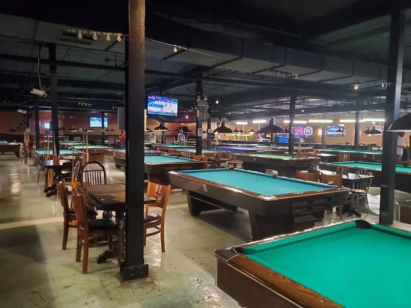 Ocean's 8 Billiards 2