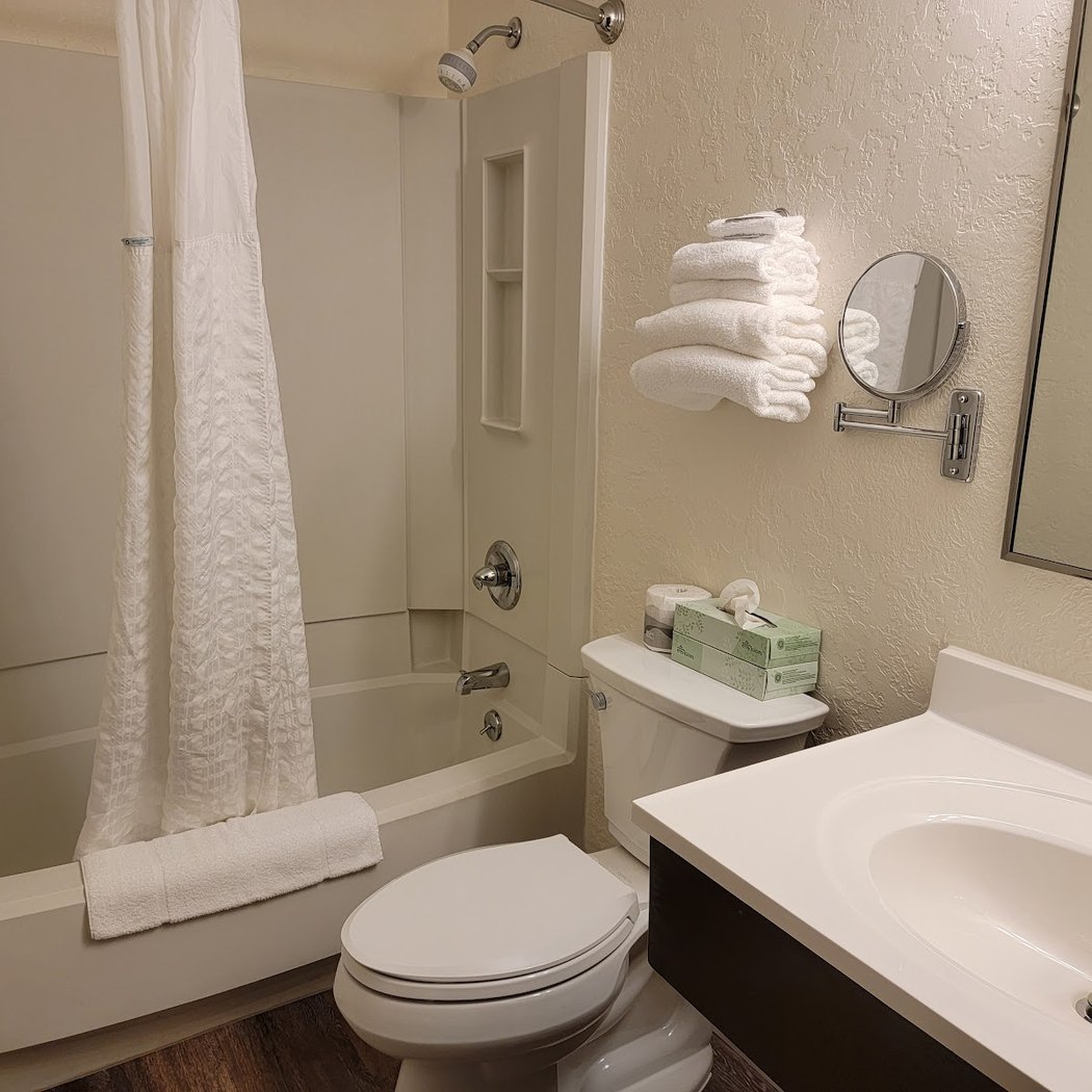Americas Best Value Inn New Paltz 3