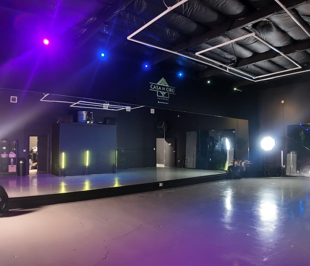 Casa De Oro Studios 2