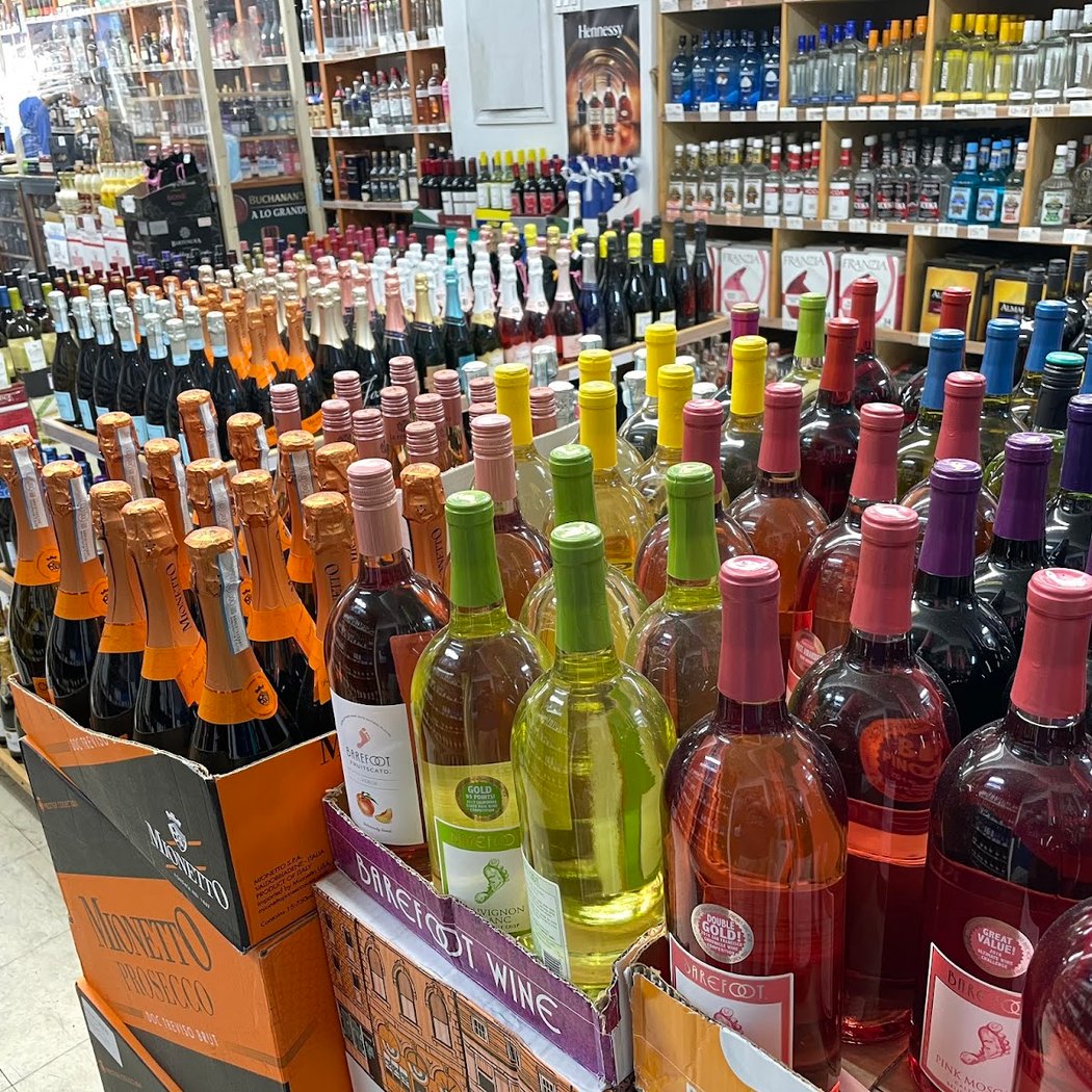 Heights Liquor & Wine 1
