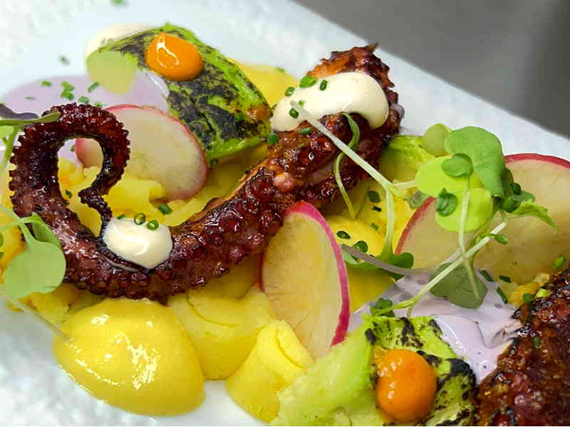 KAZOKU COCINA NIKKEI SEVILLA 1