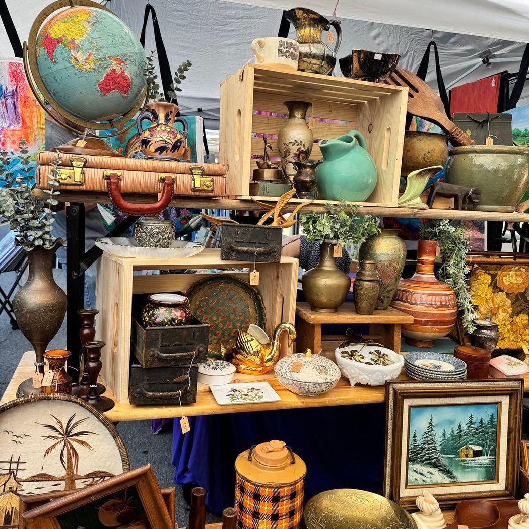Neighborhood Flea 1