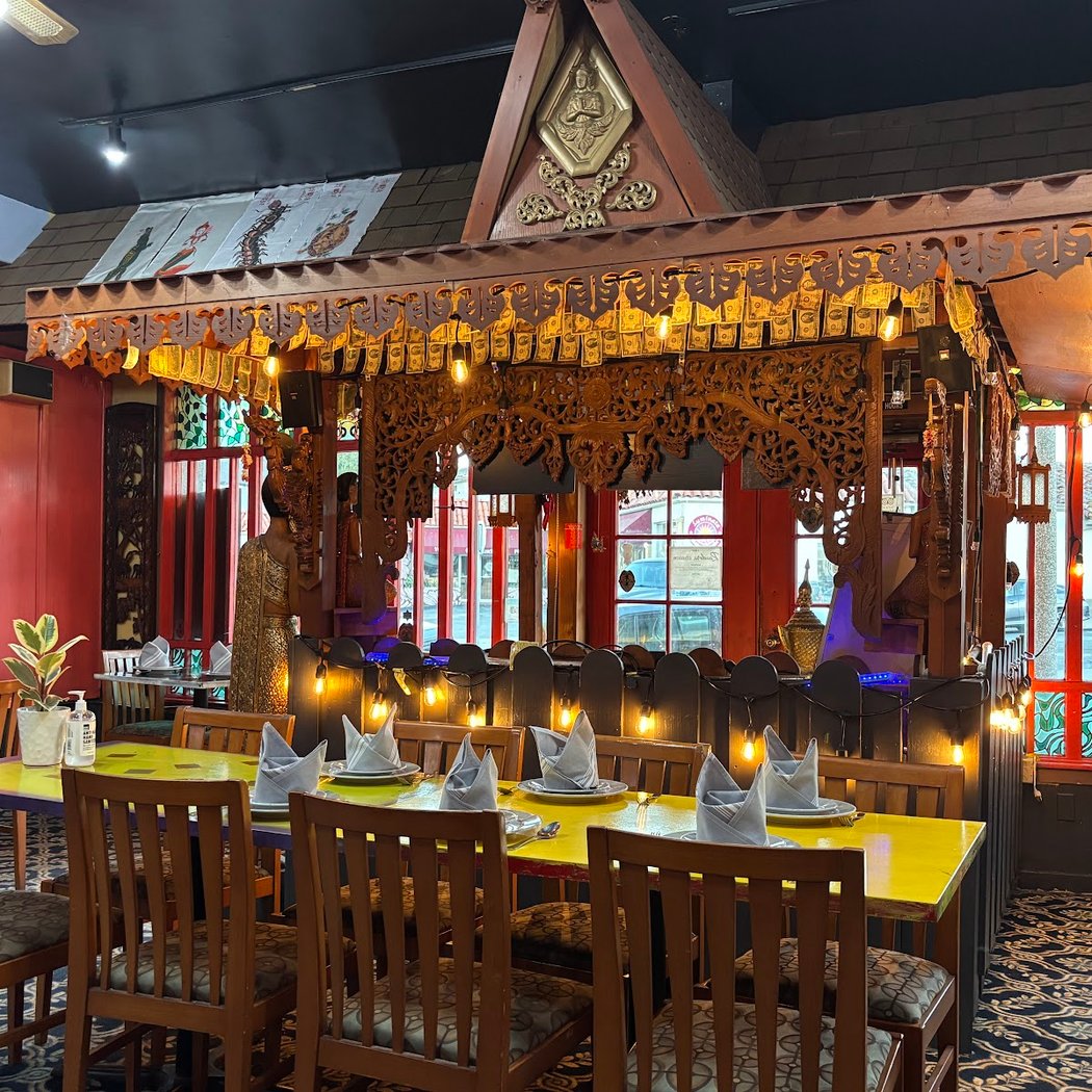 Siamese Bay Restaurant 2