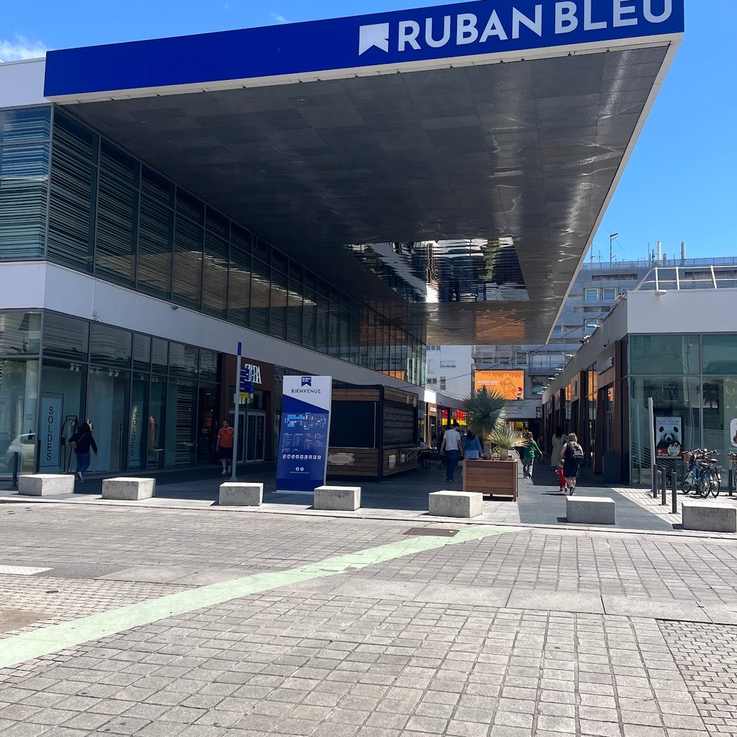 Centre Commercial Ruban Bleu 2