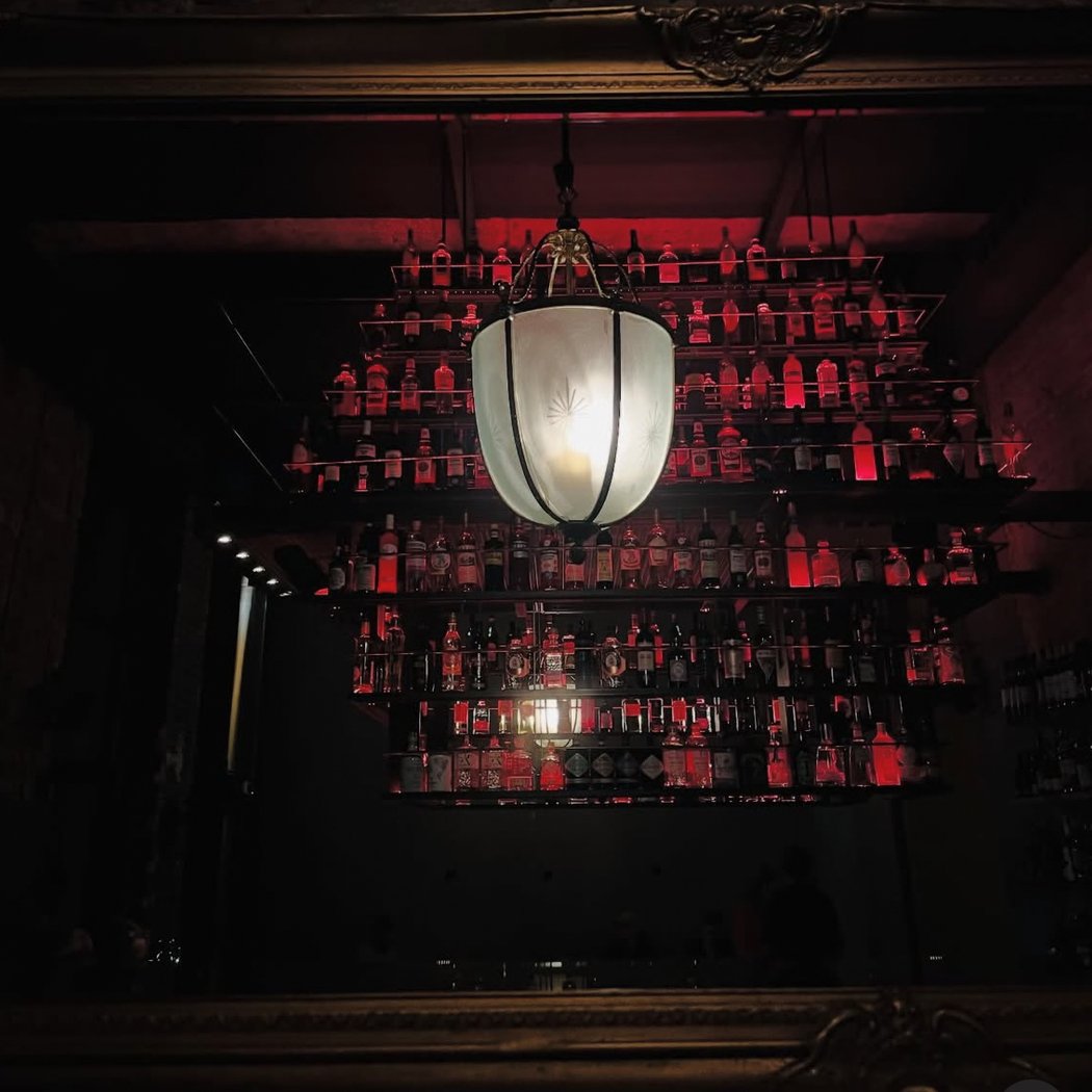 Luster Cocktail Bar 2