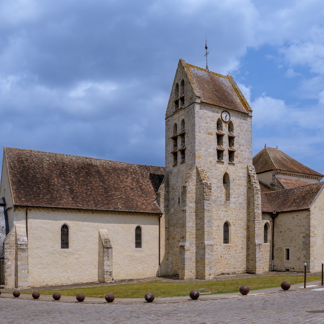 Église Saint-Pierre de Avon 2