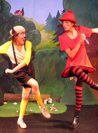 Le grand chaperon rouge et le petit loup 1