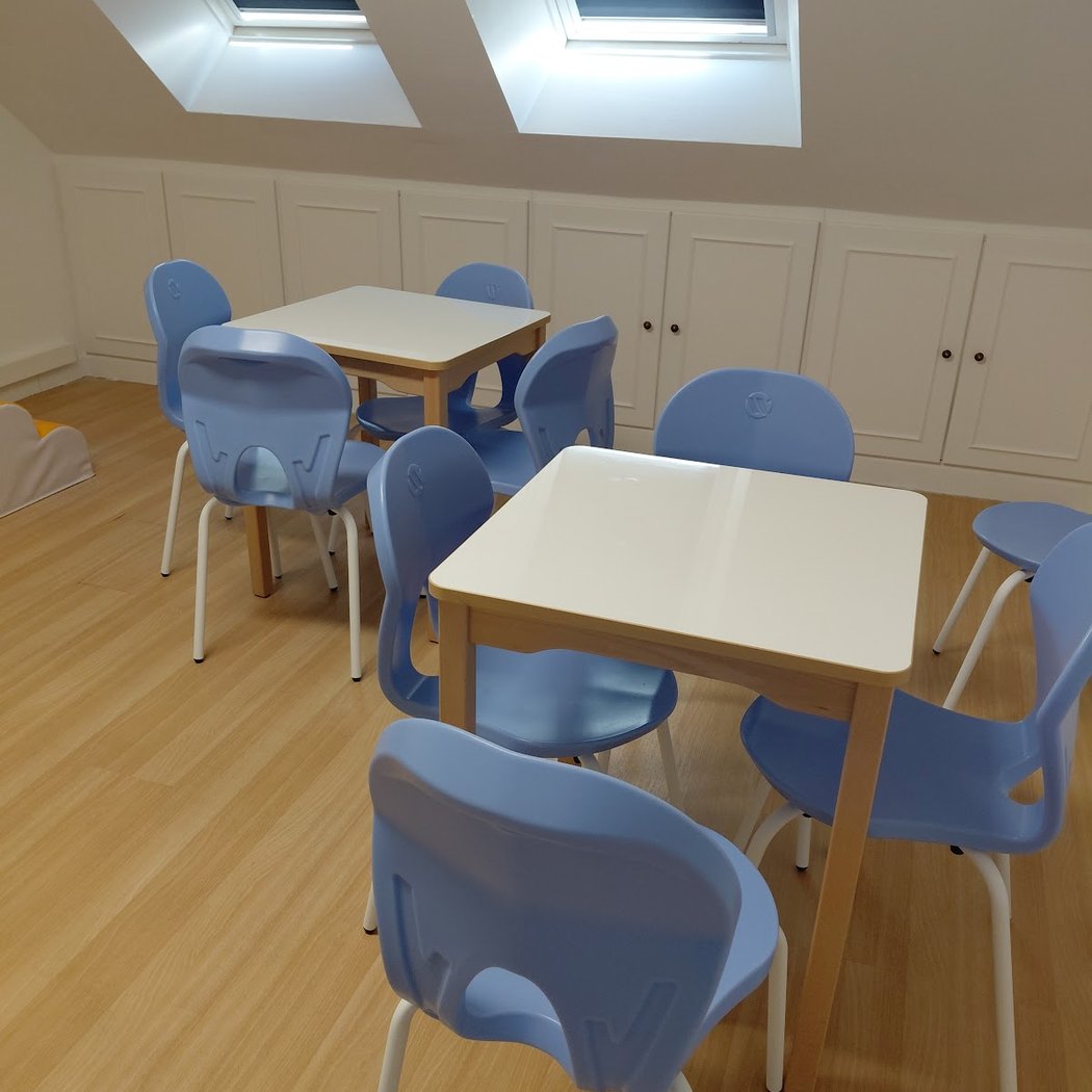 Maison de la Parentalité Monthly Program 2